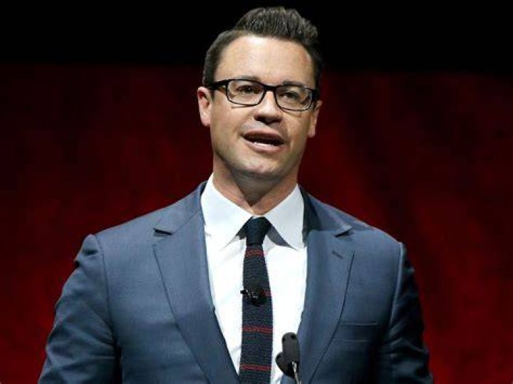 Dave Hollis Dead Former Disney Executive Was 47