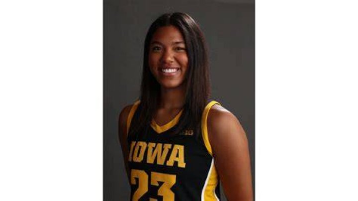 Jada Gyamfi, juniortobe at Johnston, commits to Iowa women’s